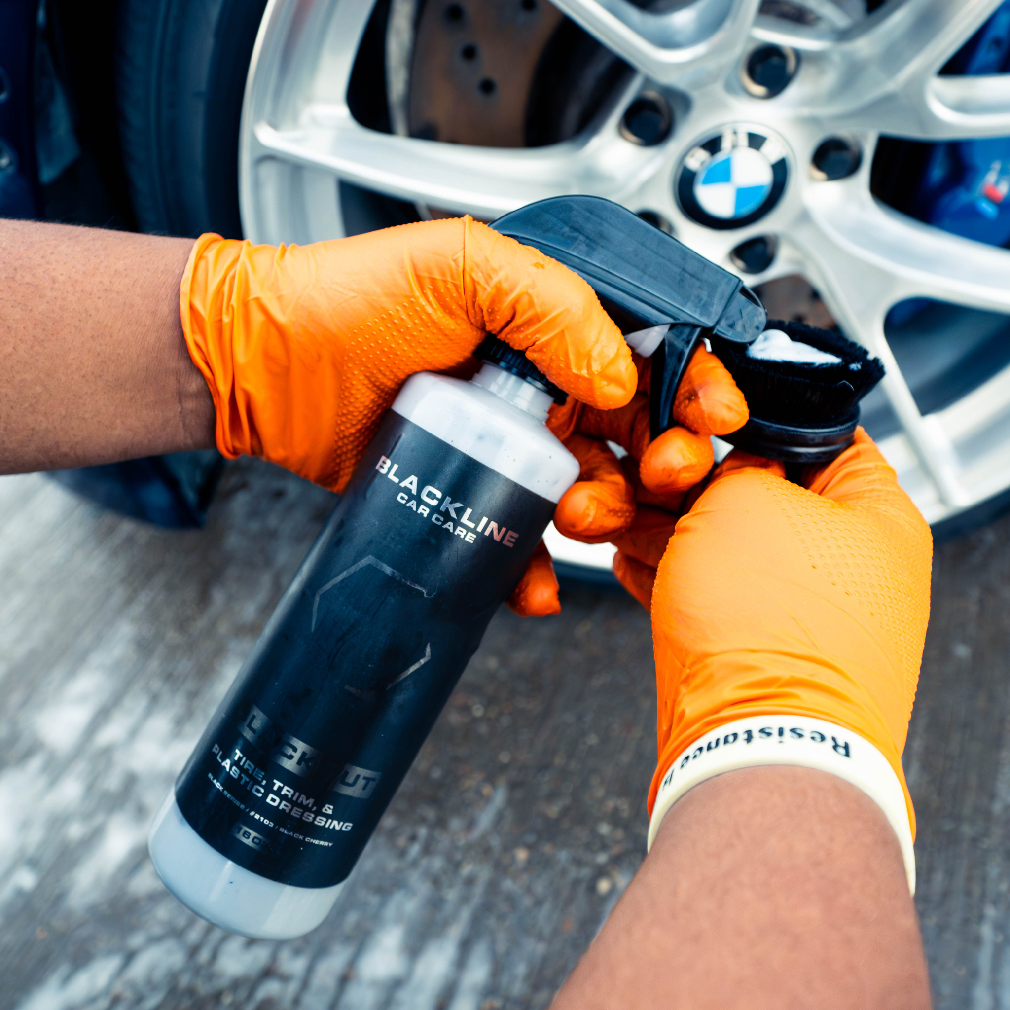 BLACKOUT TRIM & TIRE DRESSING