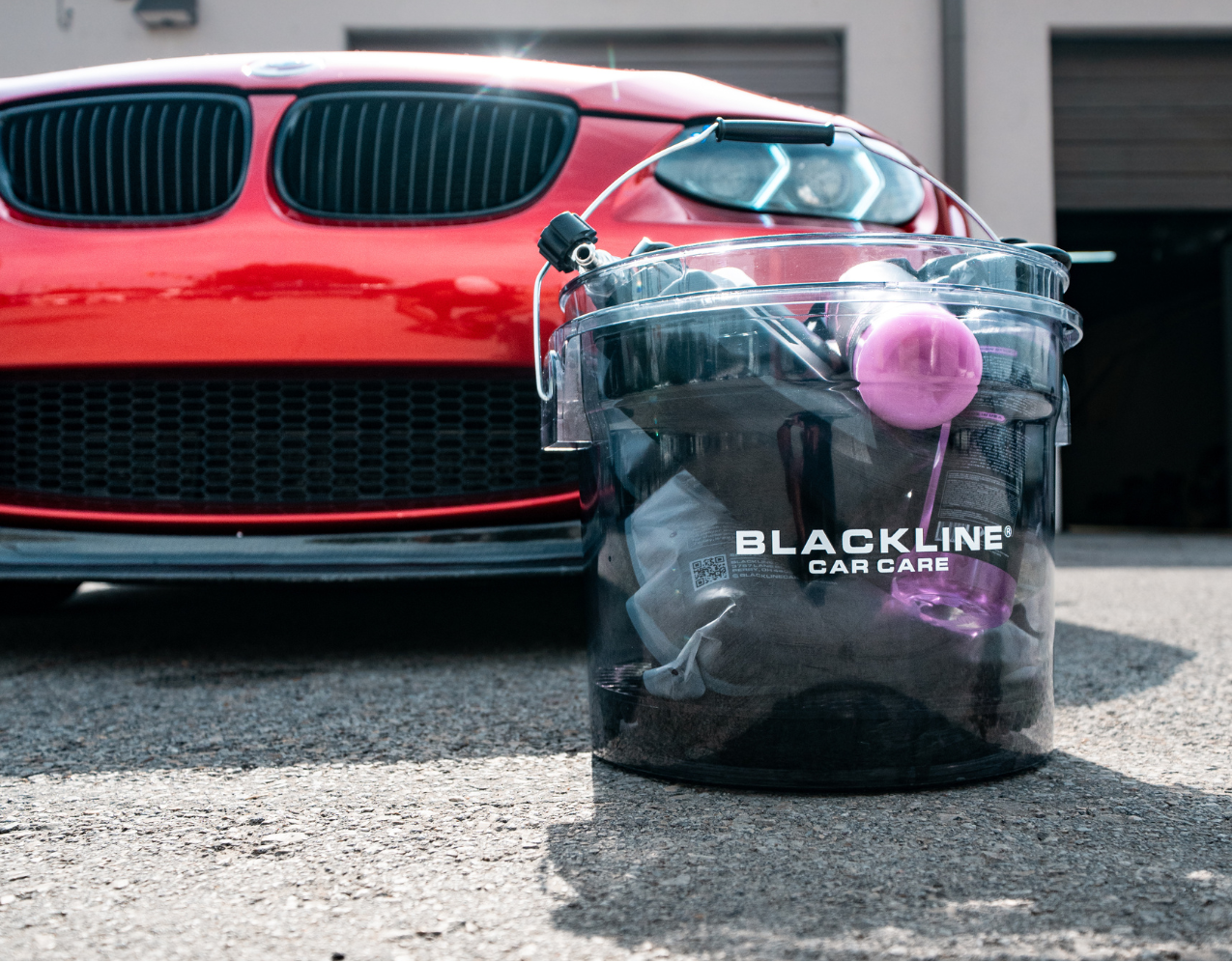 BLACKLINE® DETAILING BUCKET W/ GRIT GAURD