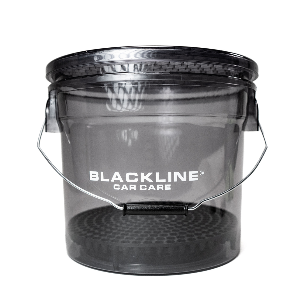 BLACKLINE® DETAILING BUCKET W/ GRIT GAURD