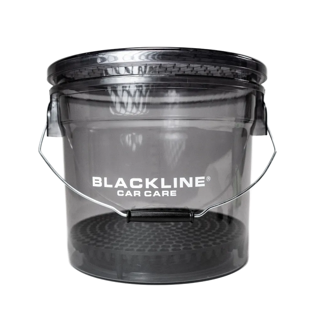 BLACKLINE® DETAILING BUCKET W/ GRIT GAURD