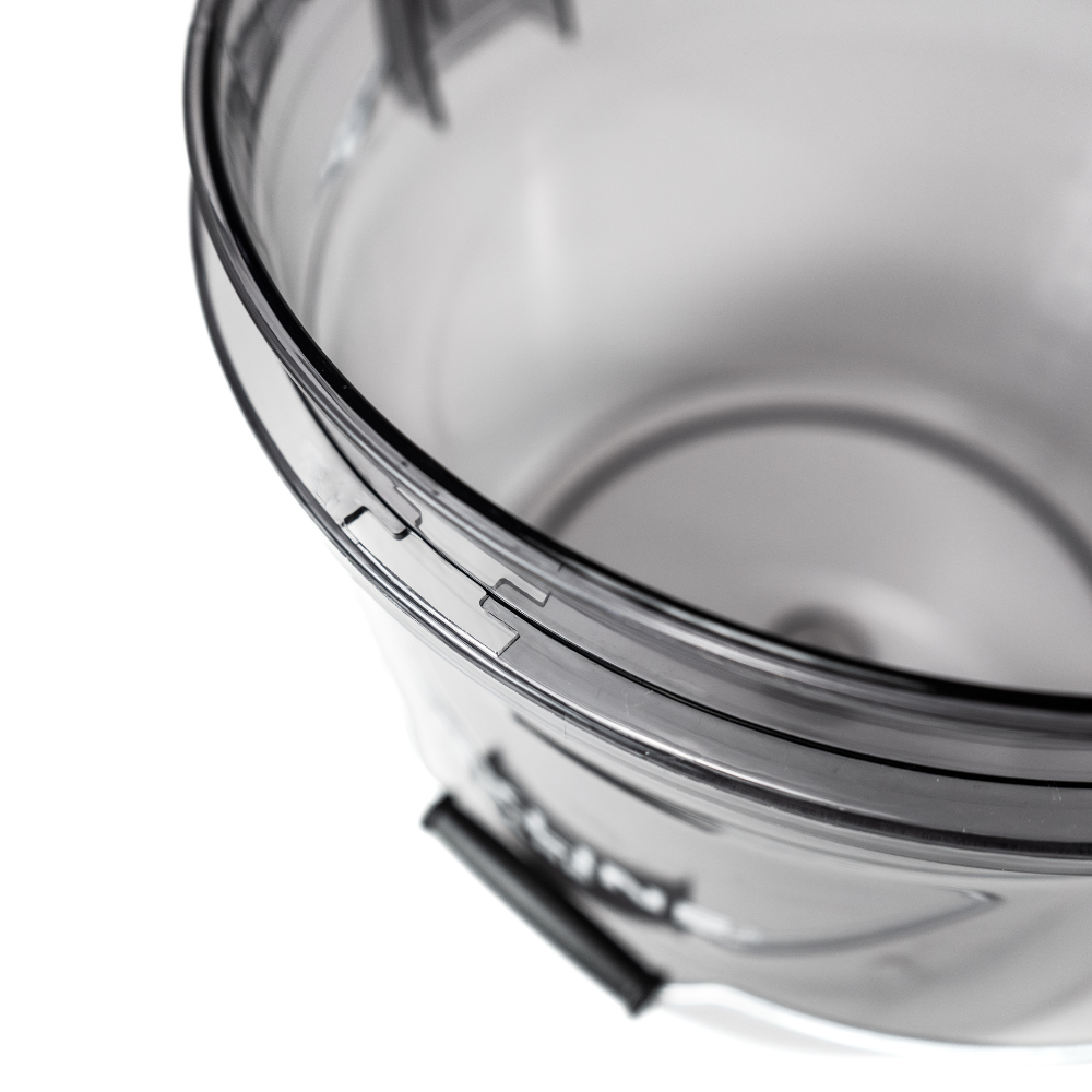 BLACKLINE® DETAILING BUCKET W/ GRIT GAURD