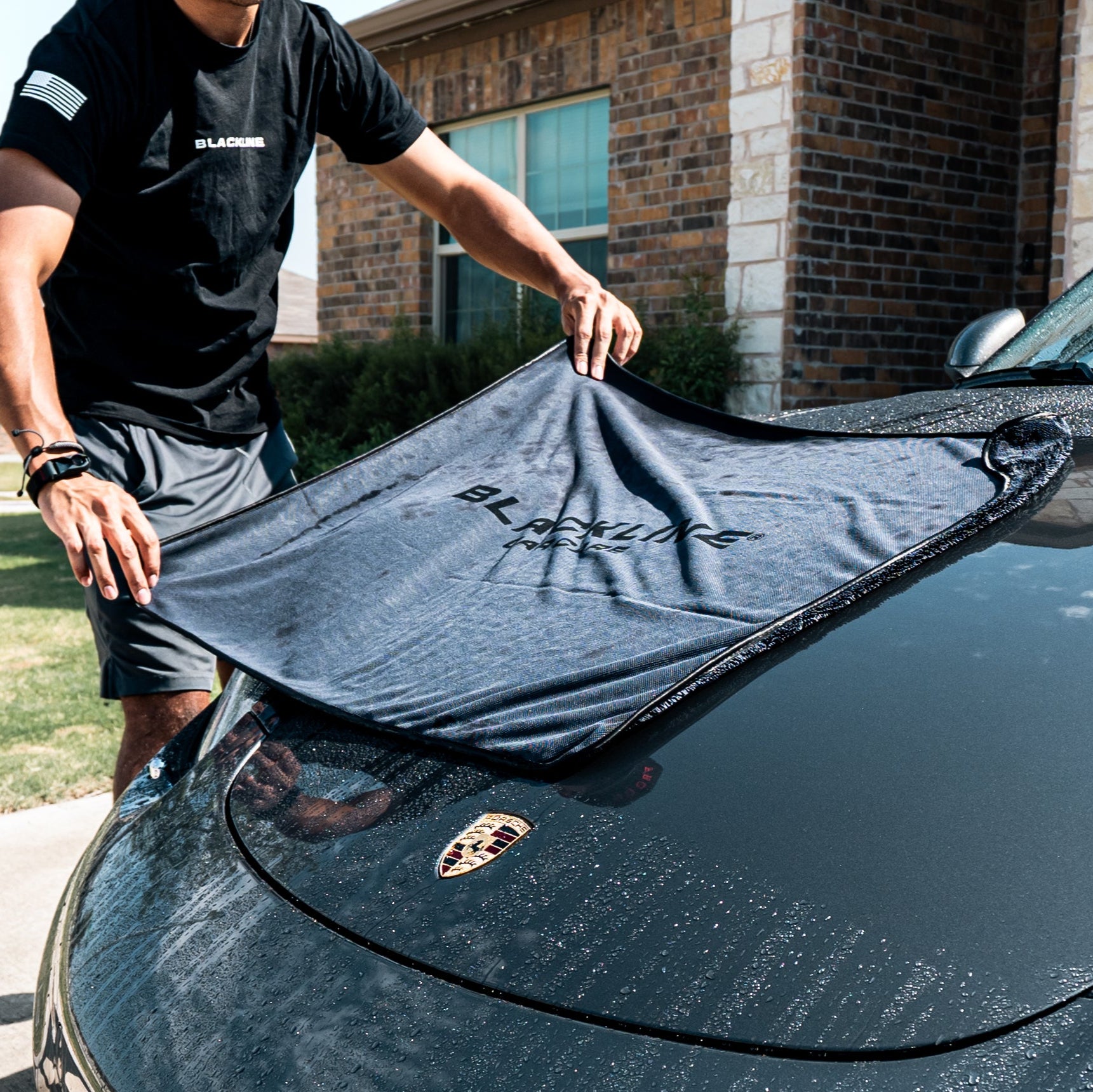 BLACKLINE® SLIM TWISTED-LOOP DRYING TOWEL