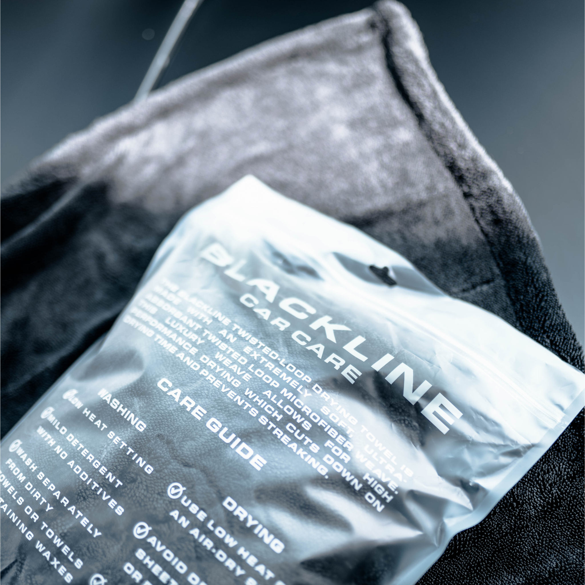 BLACKLINEĀ® TWISTED-LOOP DRYING TOWEL