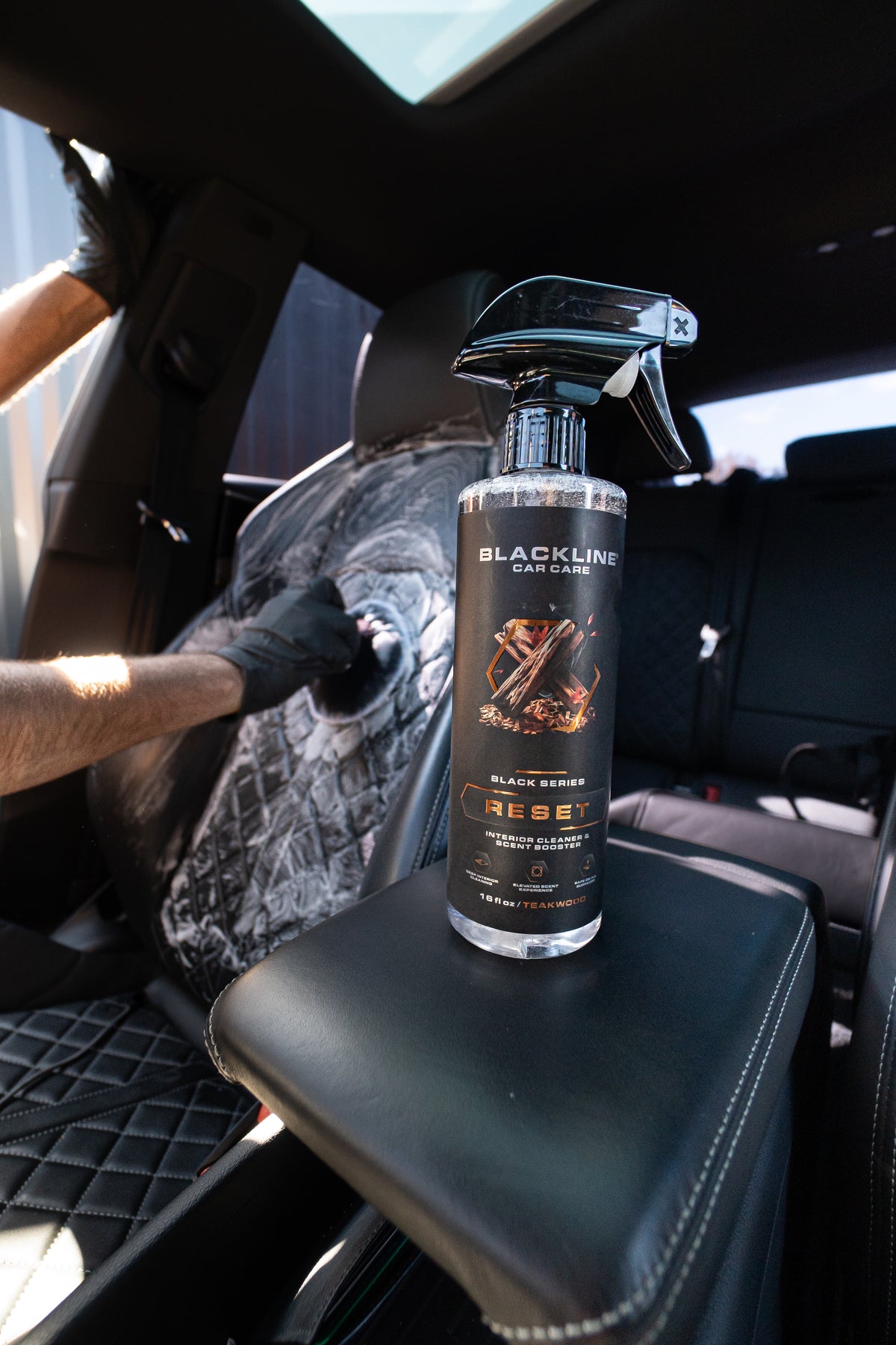 Blackline car drying towel lifestyle shot showing streak-free drying finish