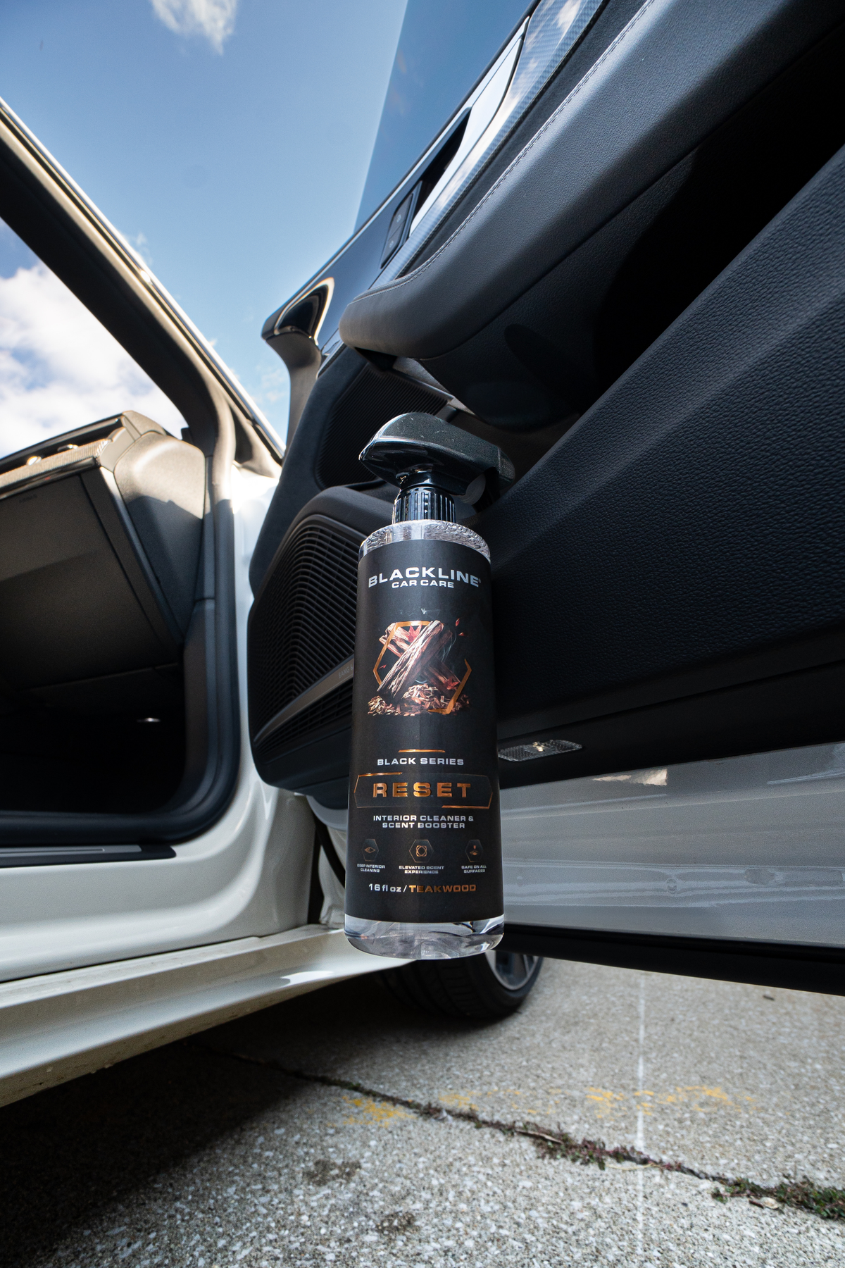 BLACKLINE® RESET INTERIOR CLEANER & SCENT BOOSTER