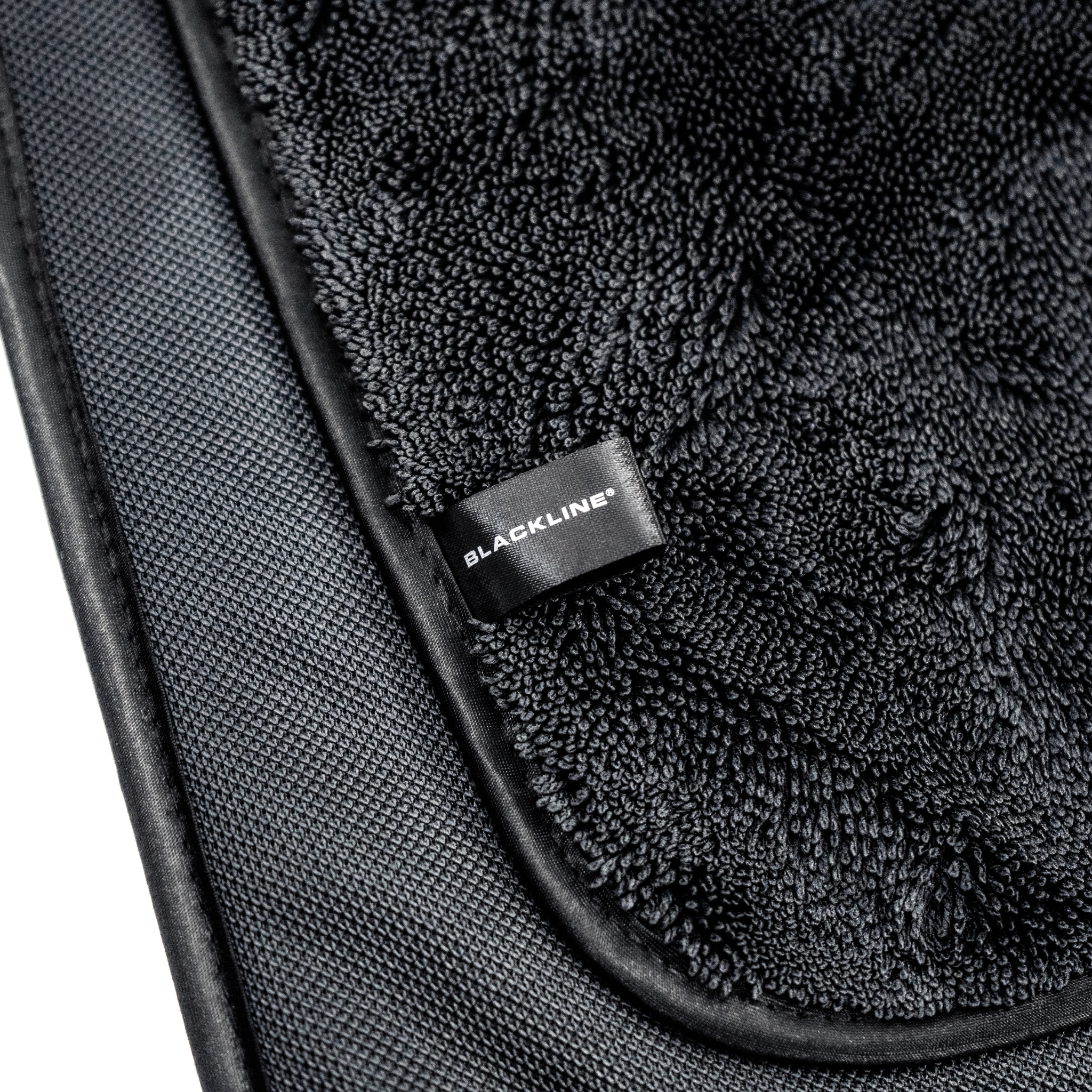 BLACKLINE® SLIM TWISTED-LOOP DRYING TOWEL