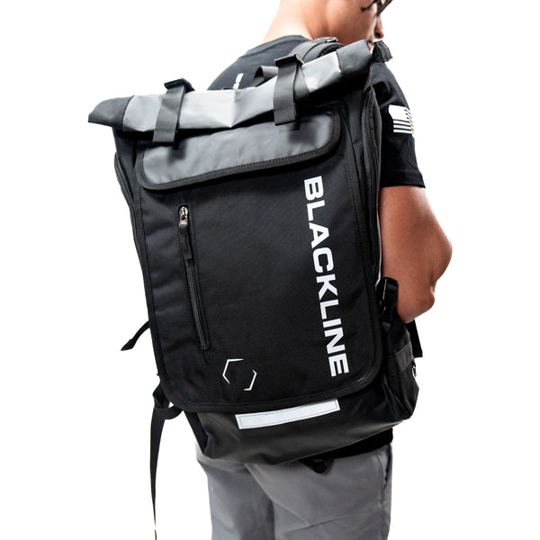 black leather backpack necessary clothing BLACKLINE® ESSENTIAL Finished with adjustable straps Daiwa SLTSD35J Saltist Star microphone-cables Color:Smoke/Med Black Flk/Med Green Flk*