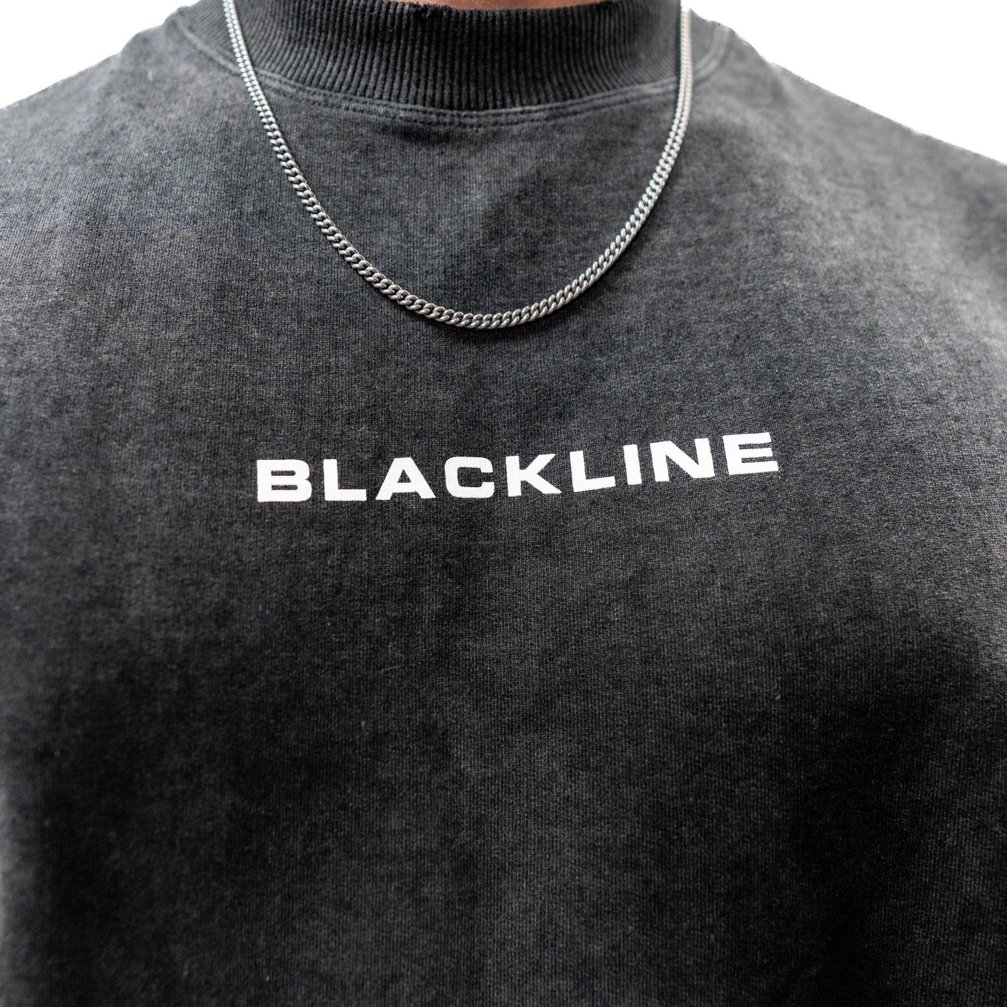 BLACKLINE® Oversized T-Shirt