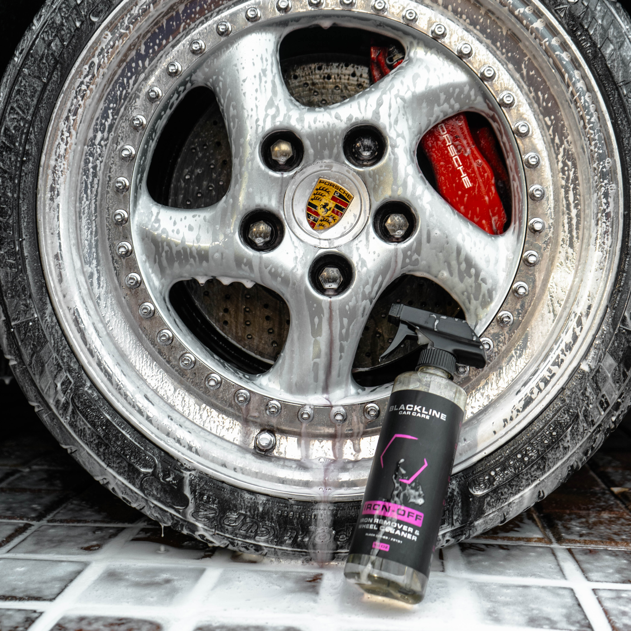Blackline Automotive Extreme Foaming Car Shampoo - Extreme Snow Foam  Perfect for Ceramic Coatings - Compatible with Foam Cannon for Pressure  Washer 