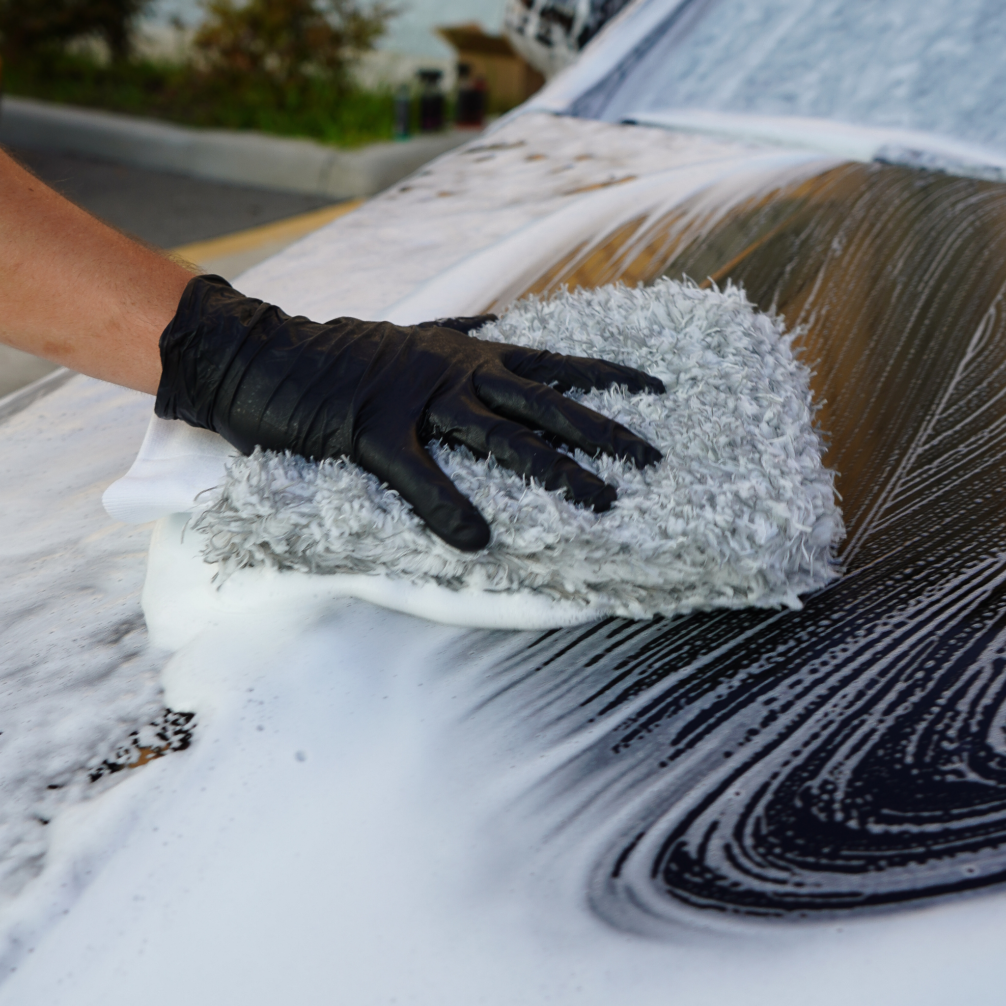 Microfiber wash mitt deals