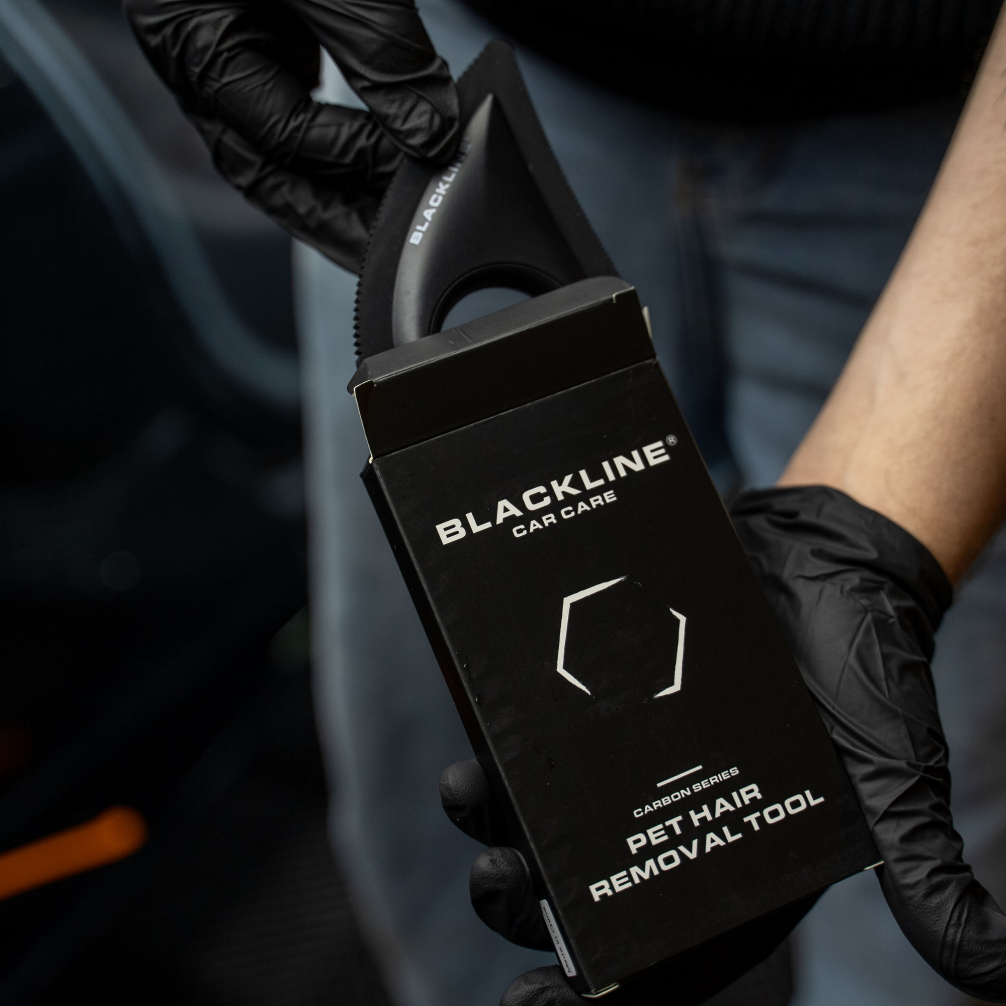 BLACKLINE® PET HAIR BRUSH