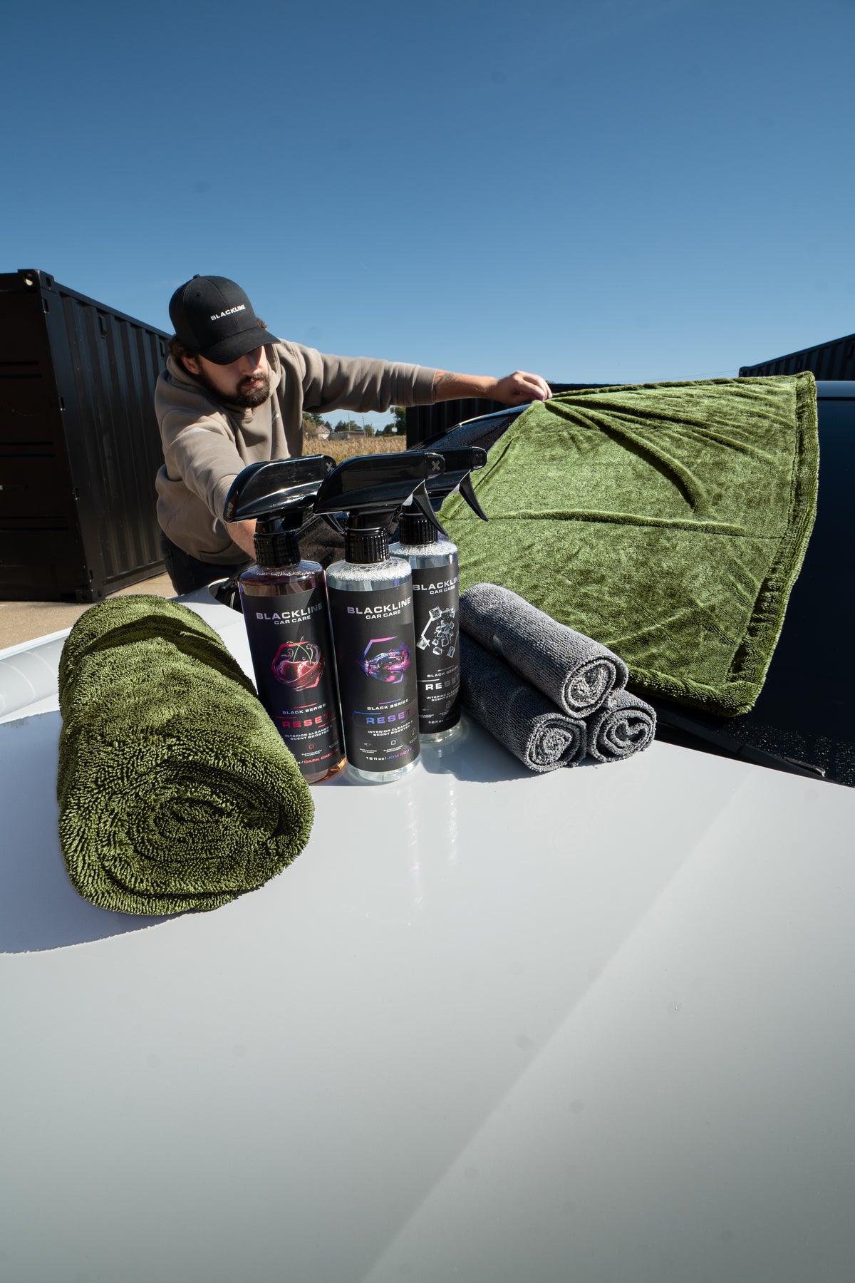 DRY YOUR ENTIRE CAR STREAK-FREE IN ONE PASS